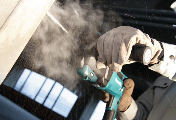 Marteau perforateur-burineur 800W 26mm SDS+ MAKITA HR2631FT12