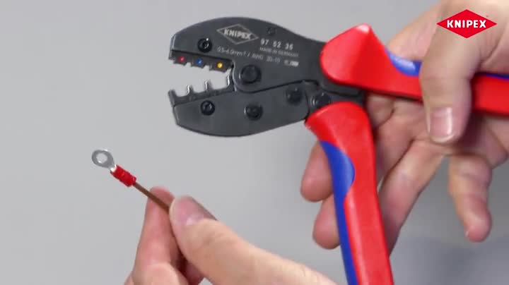Pince à sertir universelle pour cosses et connecteurs isolés ainsi que connecteurs ouverts non isolés 240mm KNIPEX 975236