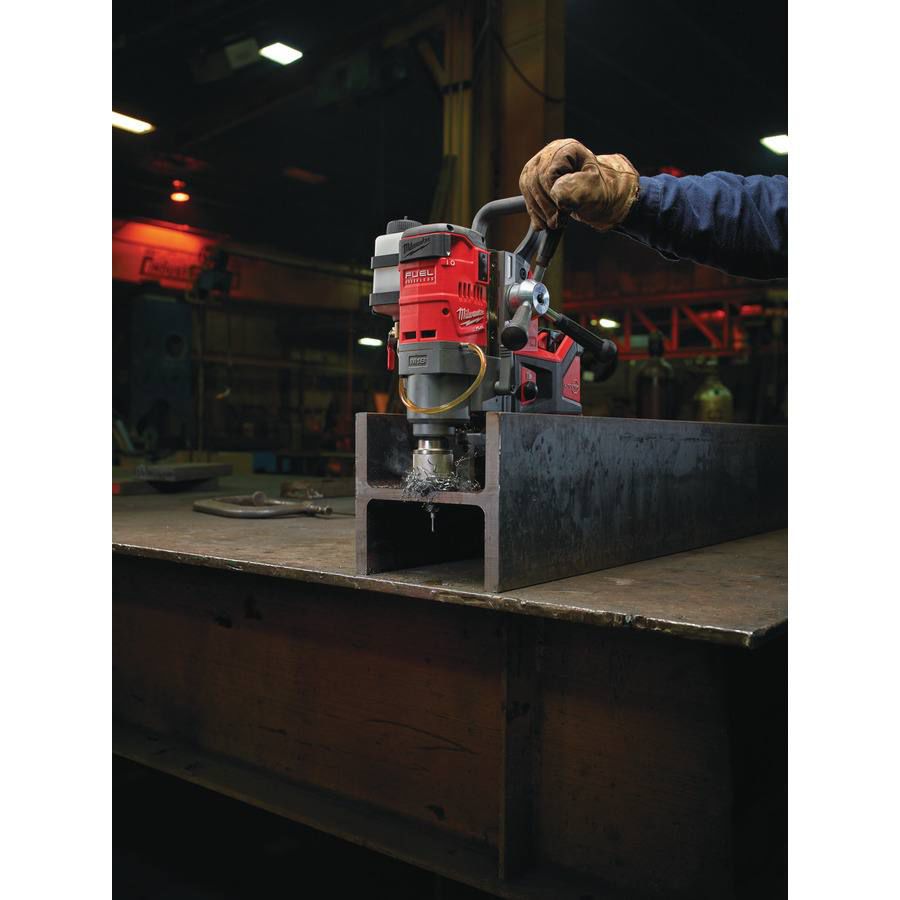 M18 FUEL™ Perceuse magnétique avec aimant permanent MILWAUKEE M18 FMDP-502C - HD Box - 4933451012